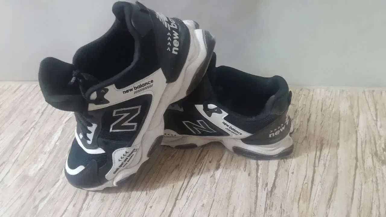 یه جفت کفش نیوبلانس نو|کیف، کفش، کمربند|قهدریجان, |دیوار