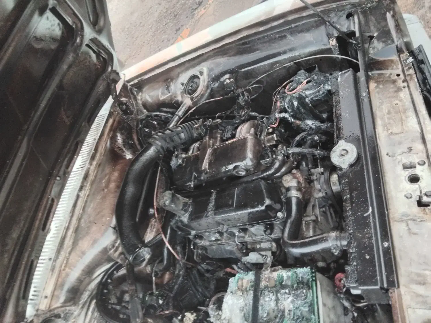 فروش وانت پیکان|خودرو سواری و وانت|میانه, |دیوار