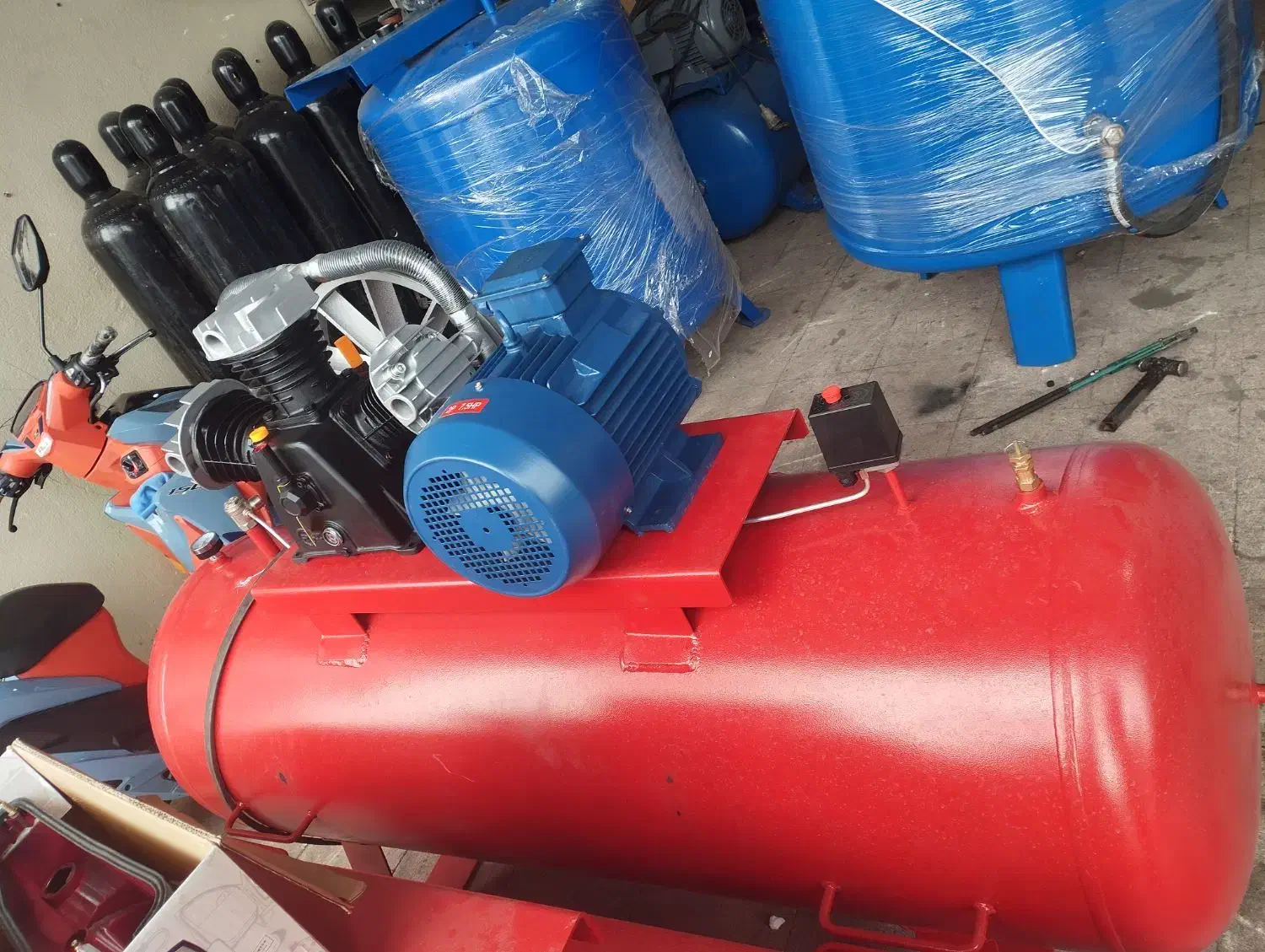 کمپرسور 1000 . 500 لیتری|ماشین‌آلات صنعتی|تبریز, |دیوار