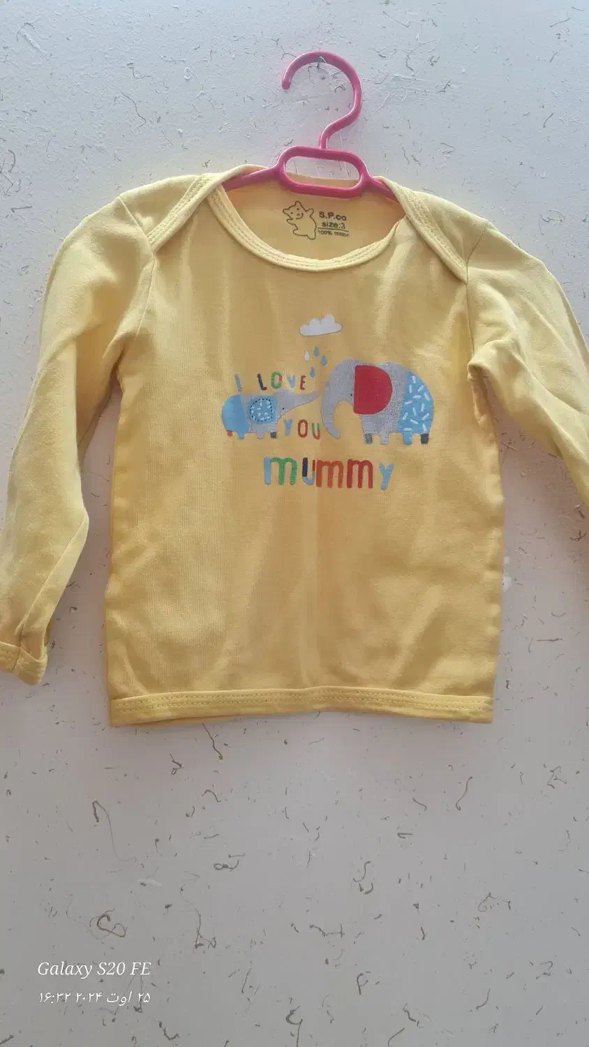 یه سری لباس نوزادی تایک سالگی|کفش و لباس بچه|شاهینشهر, خانه کارگر|دیوار