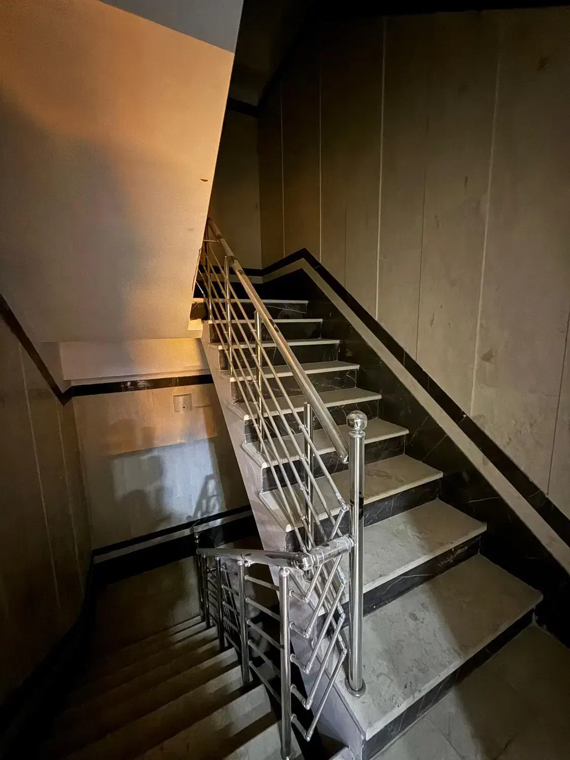 ۱۲۰ متر مغازه تجاری بلوار معلم|فروش مغازه و غرفه|تهران, تولید دارو|دیوار