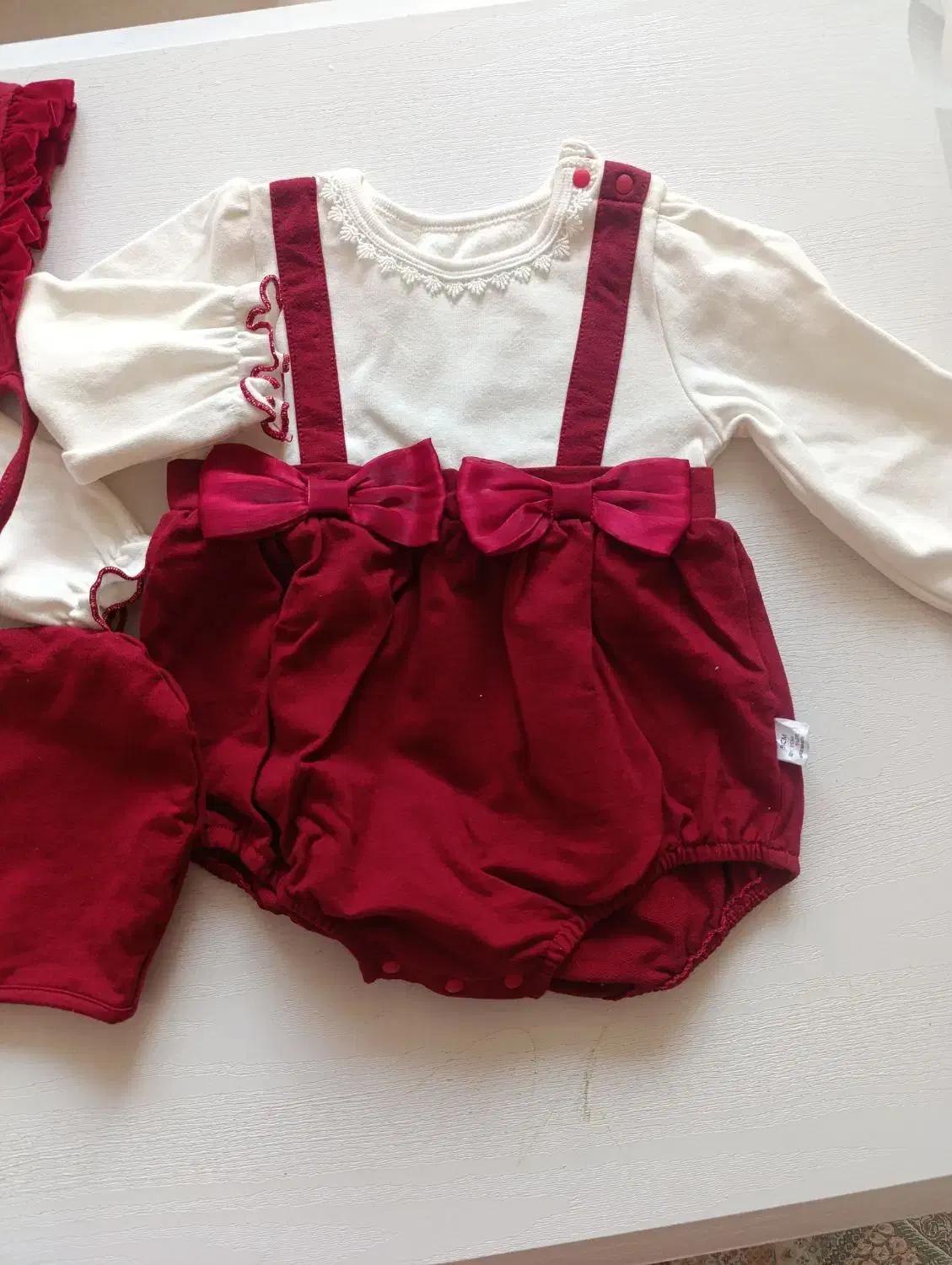 لباس یلدایی|کفش و لباس بچه|اصفهان, طاحونه|دیوار