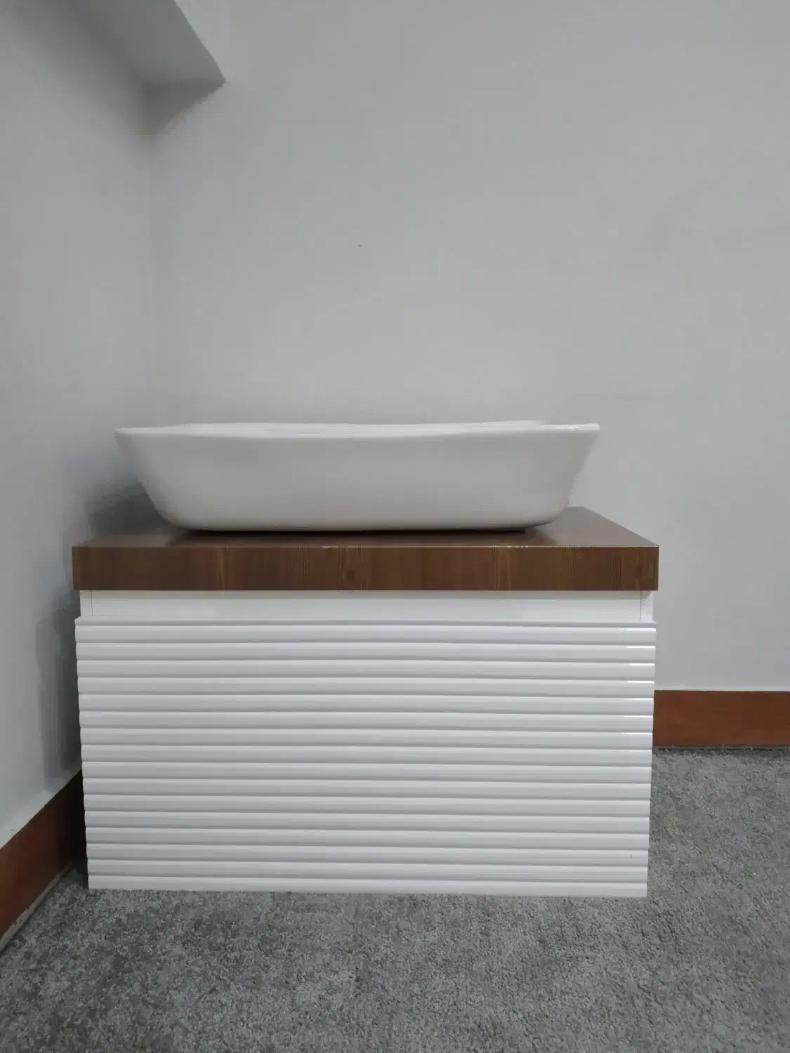 روشویی نو|لوازم سرویس بهداشتی|بابل, |دیوار