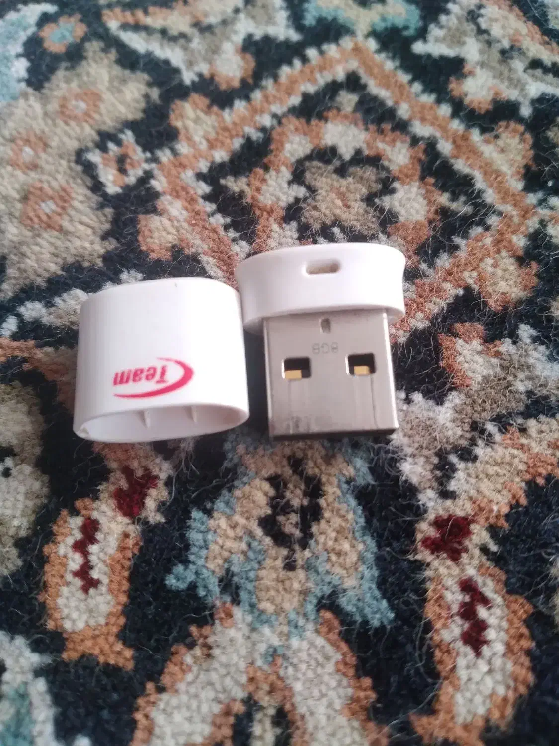 فلش ۸ گیگ|قطعات و لوازم جانبی رایانه|زنجان, |دیوار