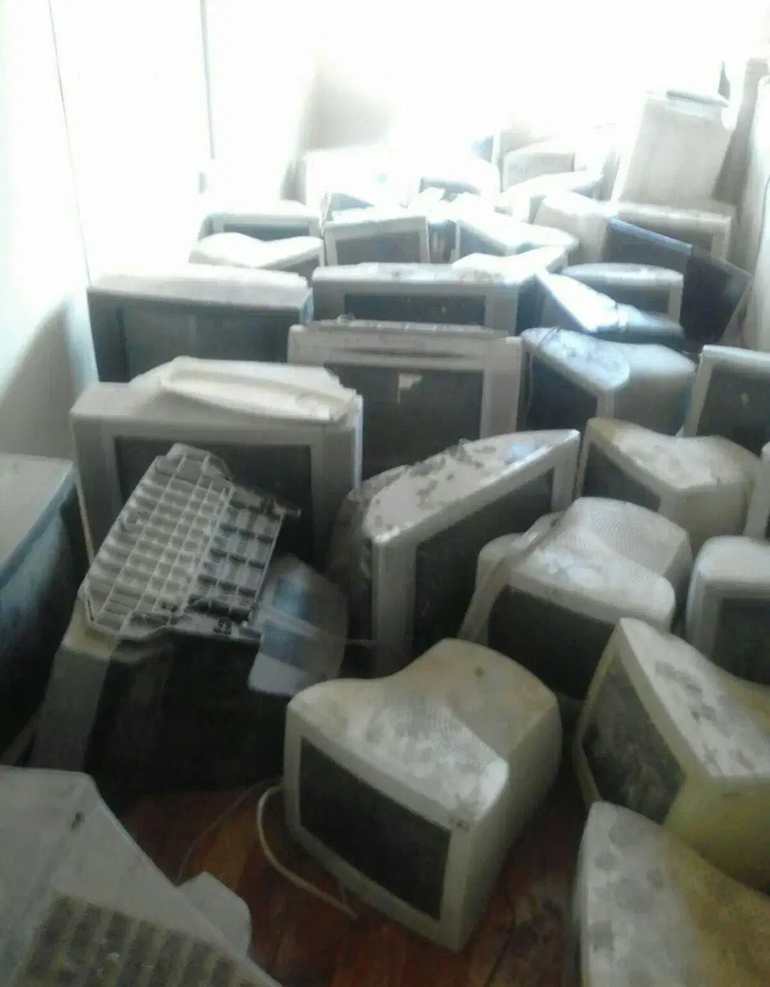 اسقاط قدیمی|قطعات و لوازم جانبی رایانه|بجنورد, |دیوار