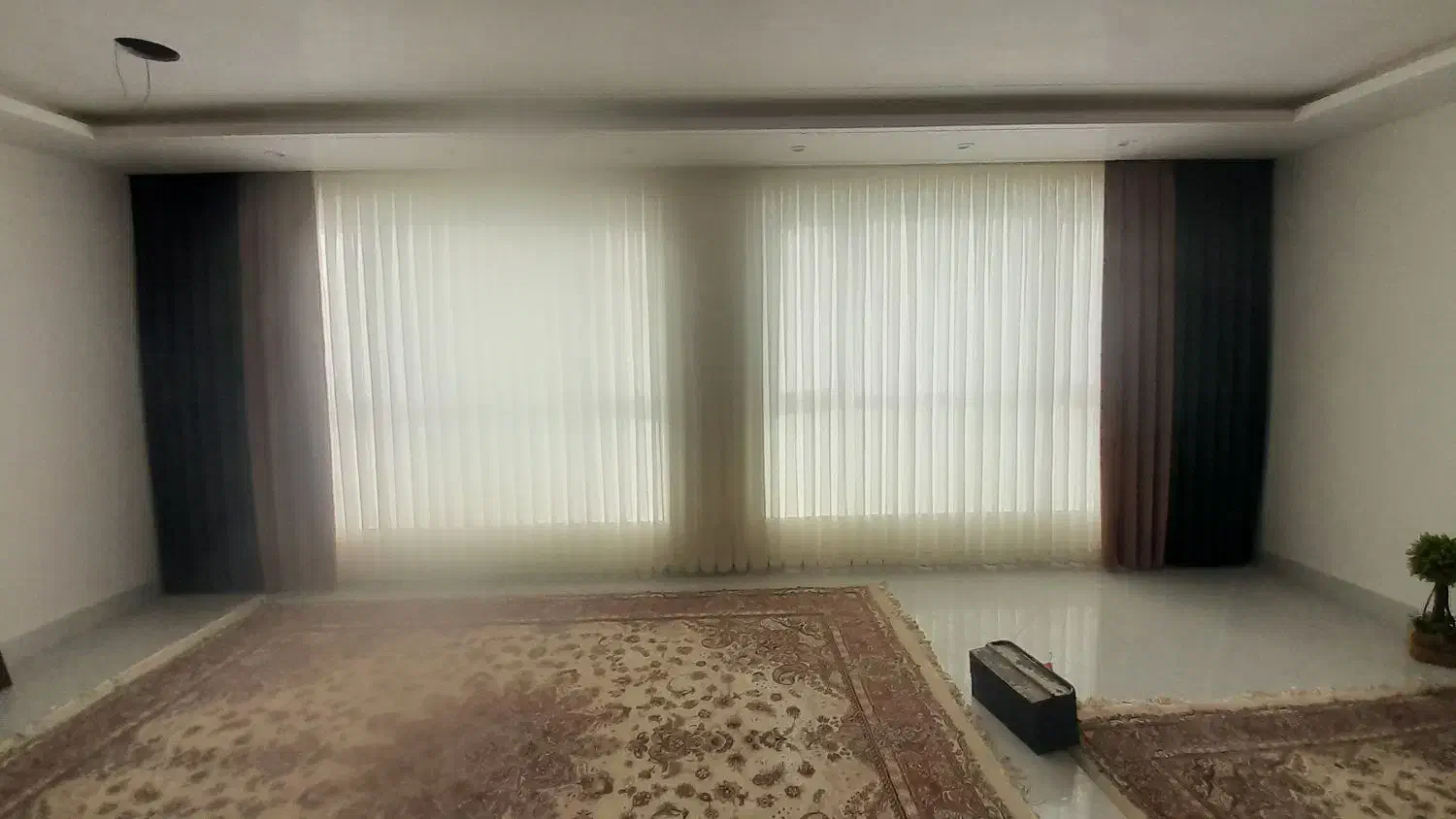 تعمیرات و نصب پرده .خشکشویی|خدمات پیشه و مهارت|بیرجند, |دیوار