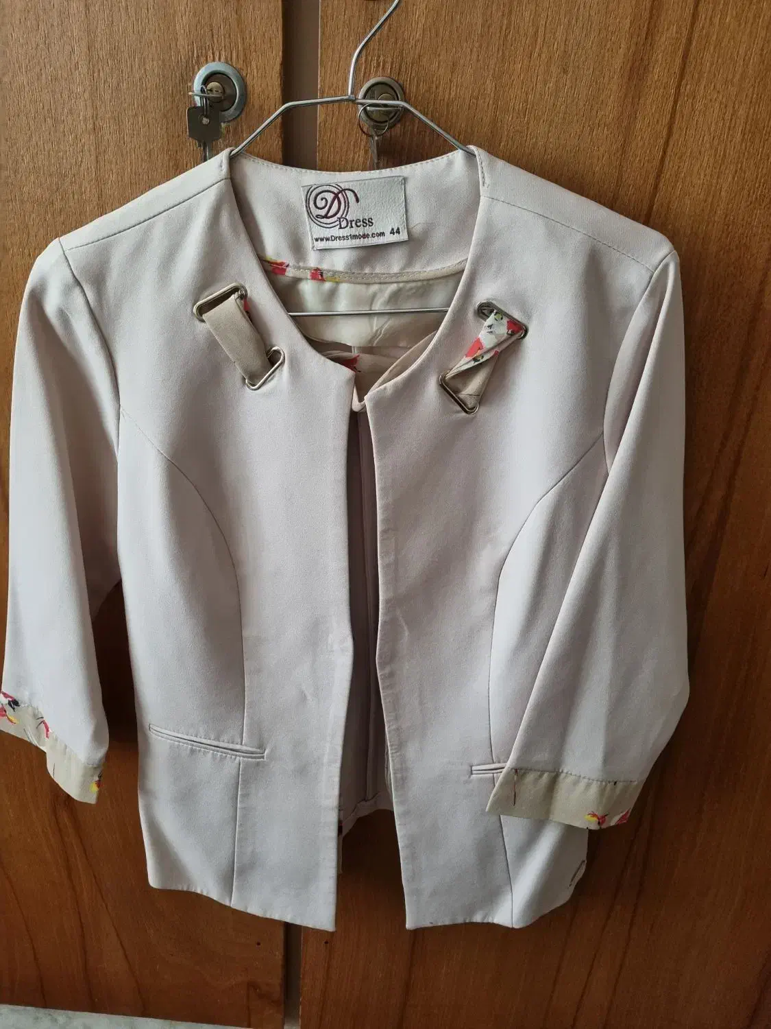 کت وشلوار اصلا پوشیده نشده سایز ۴۰ شیک و مجلسی|لباس|ساوه, |دیوار