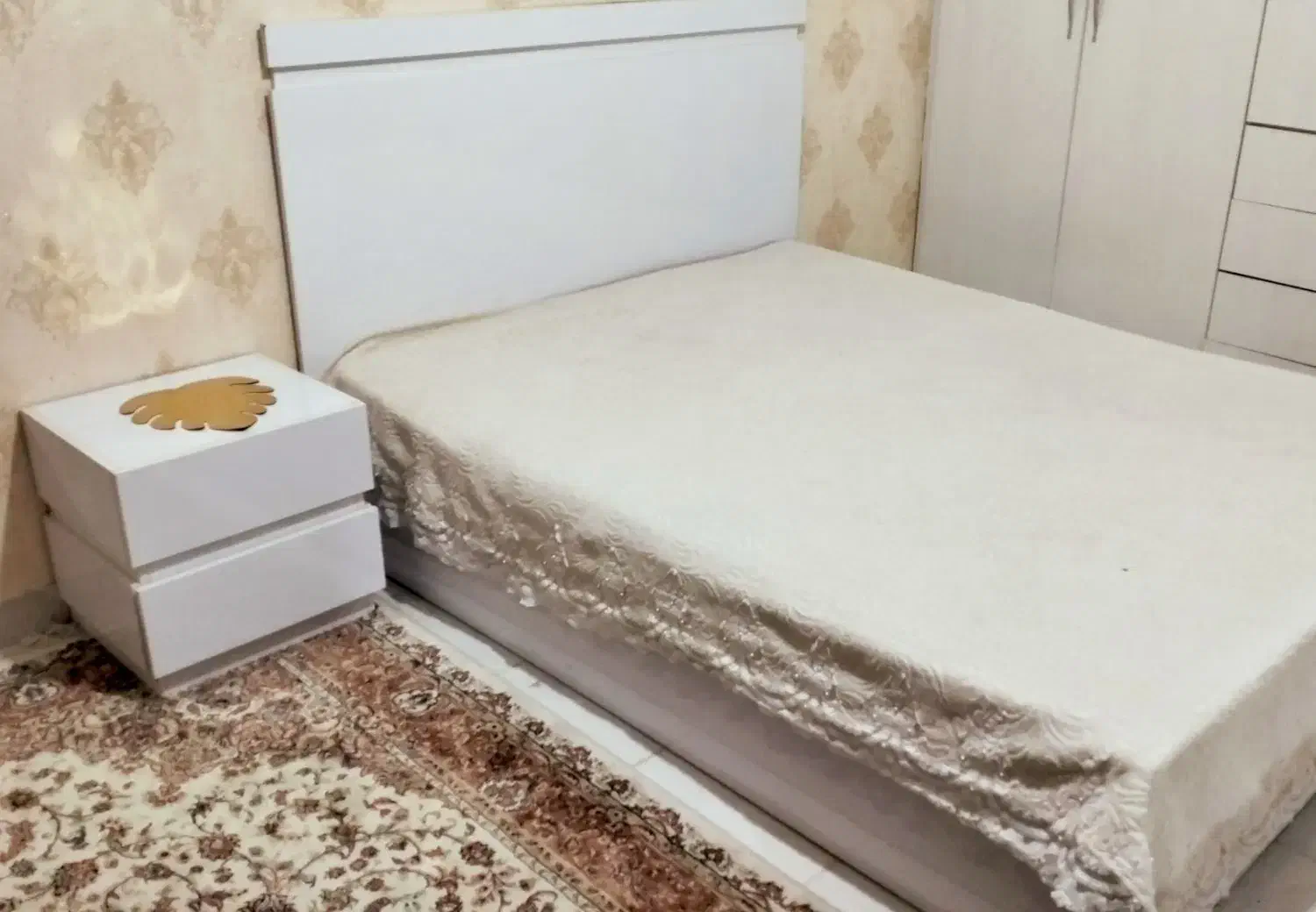 سرویس خواب دو نفره شیک|تخت و سرویس خواب|کرمانشاه, |دیوار