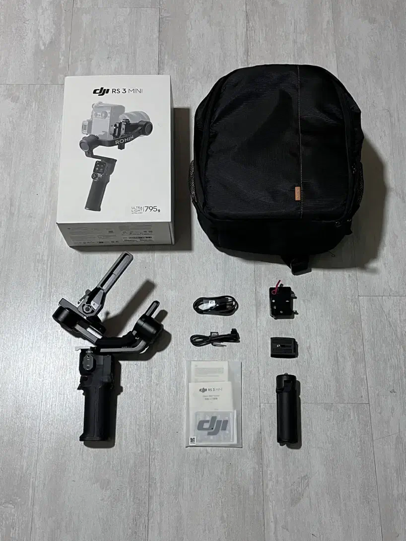 Gimbal Dji RS3 Mini گیمبال دوربین|دوربین عکاسی و فیلمبرداری|تهران, فدک|دیوار