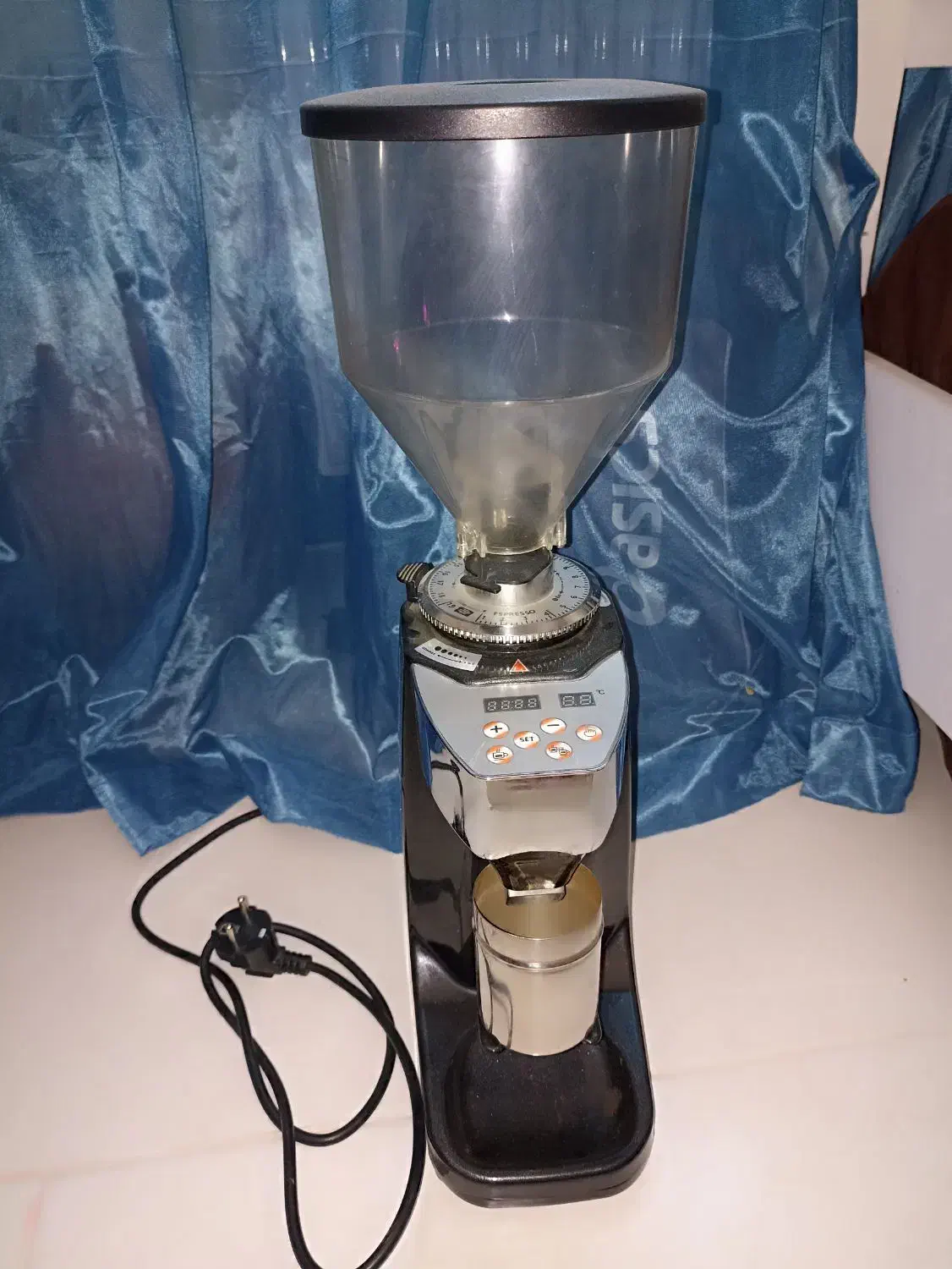 آسیاب قهوه در حد آک|کافیشاپ و رستوران|هشتگرد, مدرس|دیوار