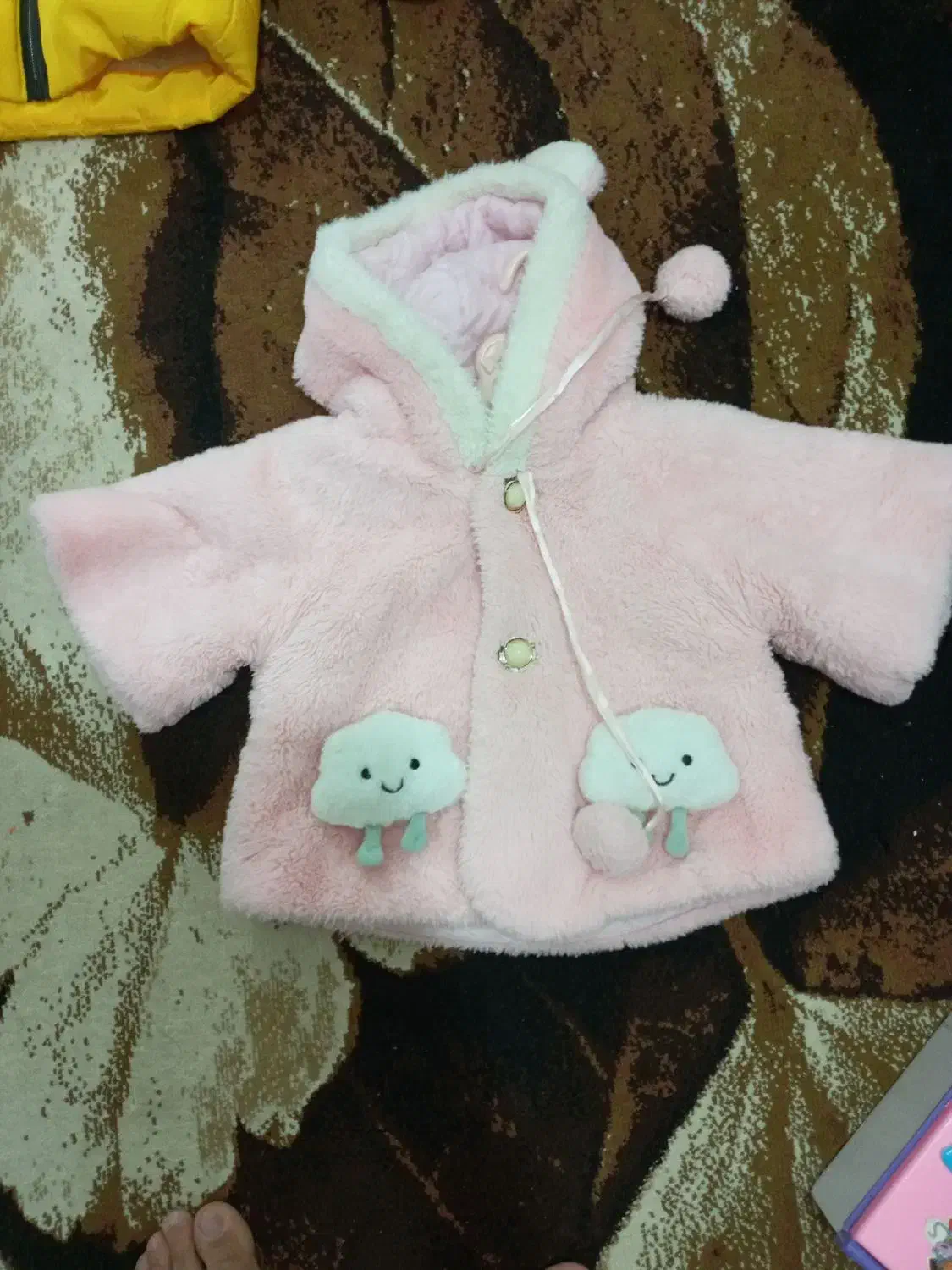 کاپیشن پسرانه دخترانه به همراه شنل|کفش و لباس بچه|نسیم‌شهر, |دیوار