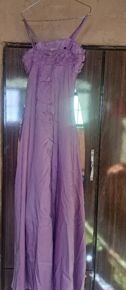 لباس مجلسی|لباس|مرودشت, ژیان|دیوار