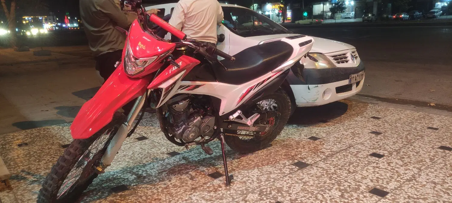 تریل فلات crf200نیوفیس انجین بزرگ مدل1403|موتورسیکلت|مشهد, میان ولایت|دیوار