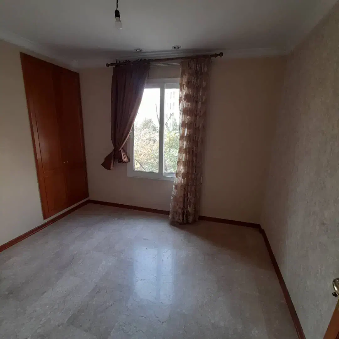 نیاوران۱۴۰متر۳خواب مستر،فول امکانات،بدون مشابه