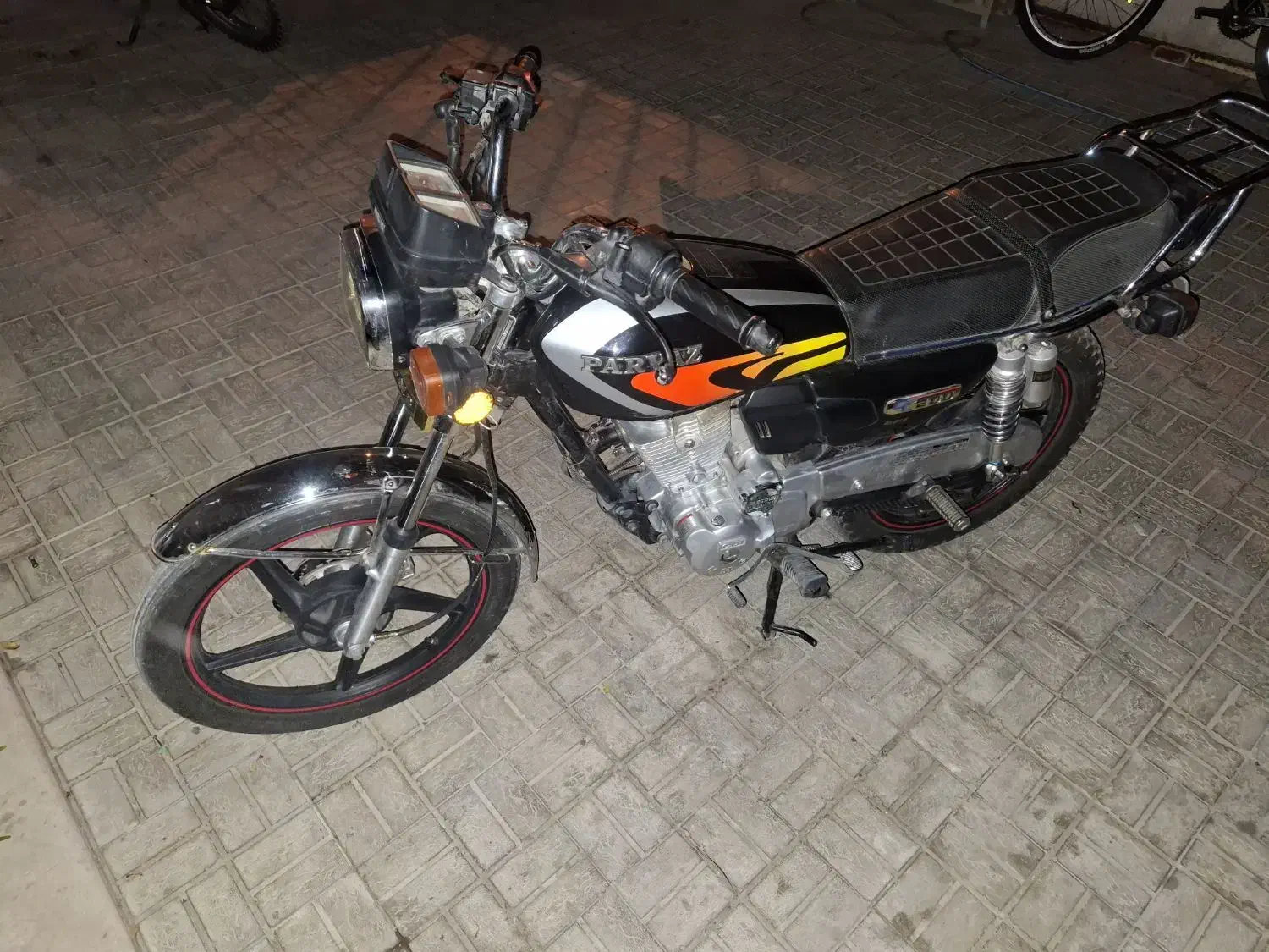 هوندا ۲۰۰ پرواز|موتورسیکلت|اصفهان, ناصرخسرو|دیوار