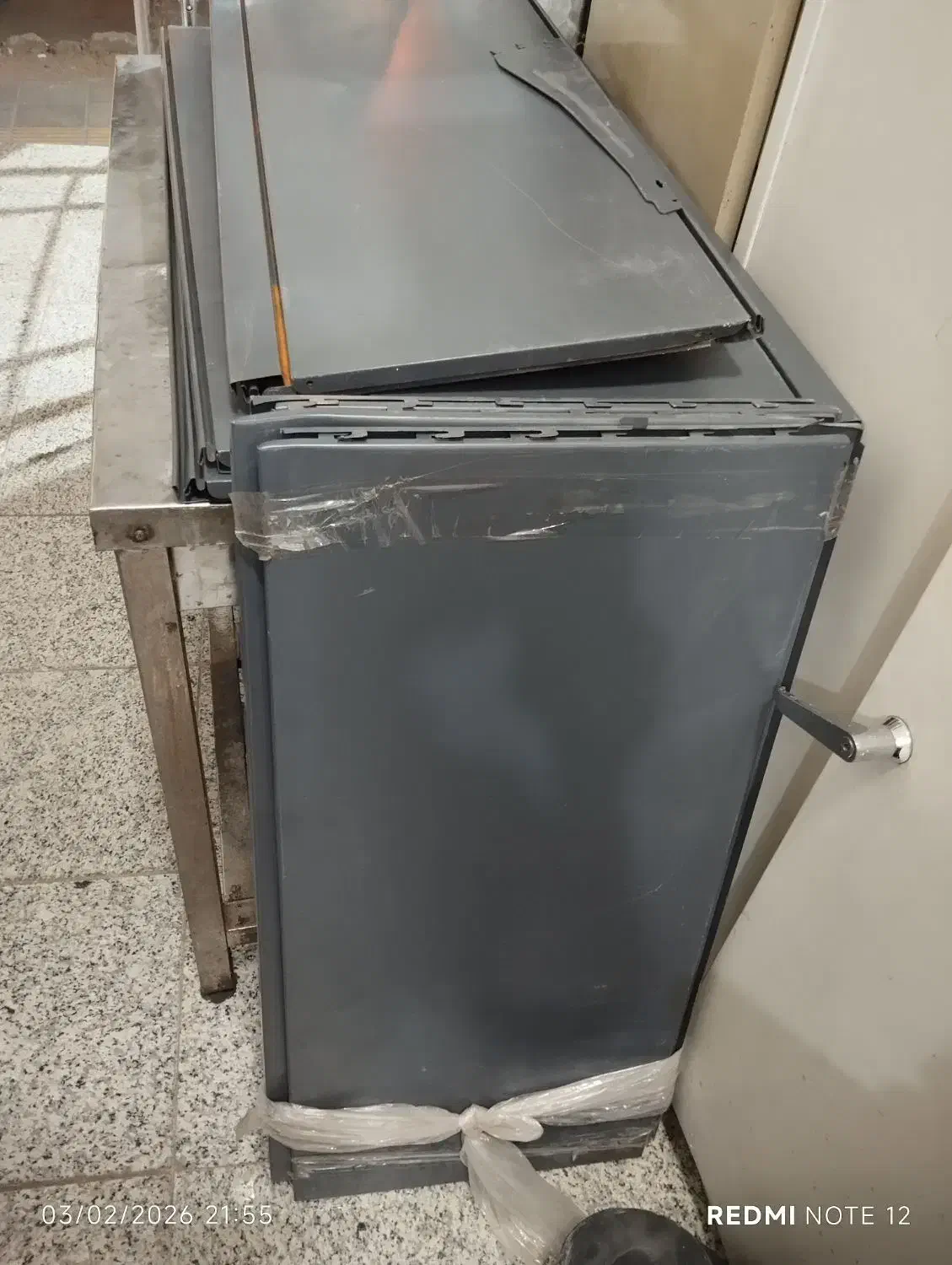 قفسه فلزی|کتابخانه، شلف، قفسههای دیواری|یزد, |دیوار