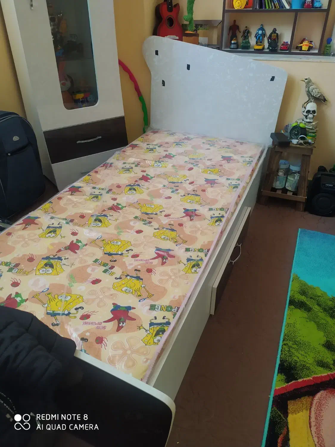 کمد و گنجه و تخت و خوشخواب|تخت و سرویس خواب|طبس, |دیوار