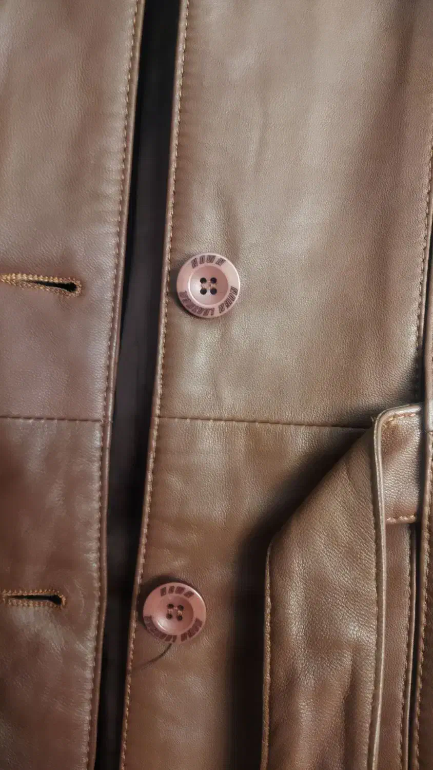 پالتو چرم دخترانه|لباس|ری, صفاییه (چشمه علی)|دیوار