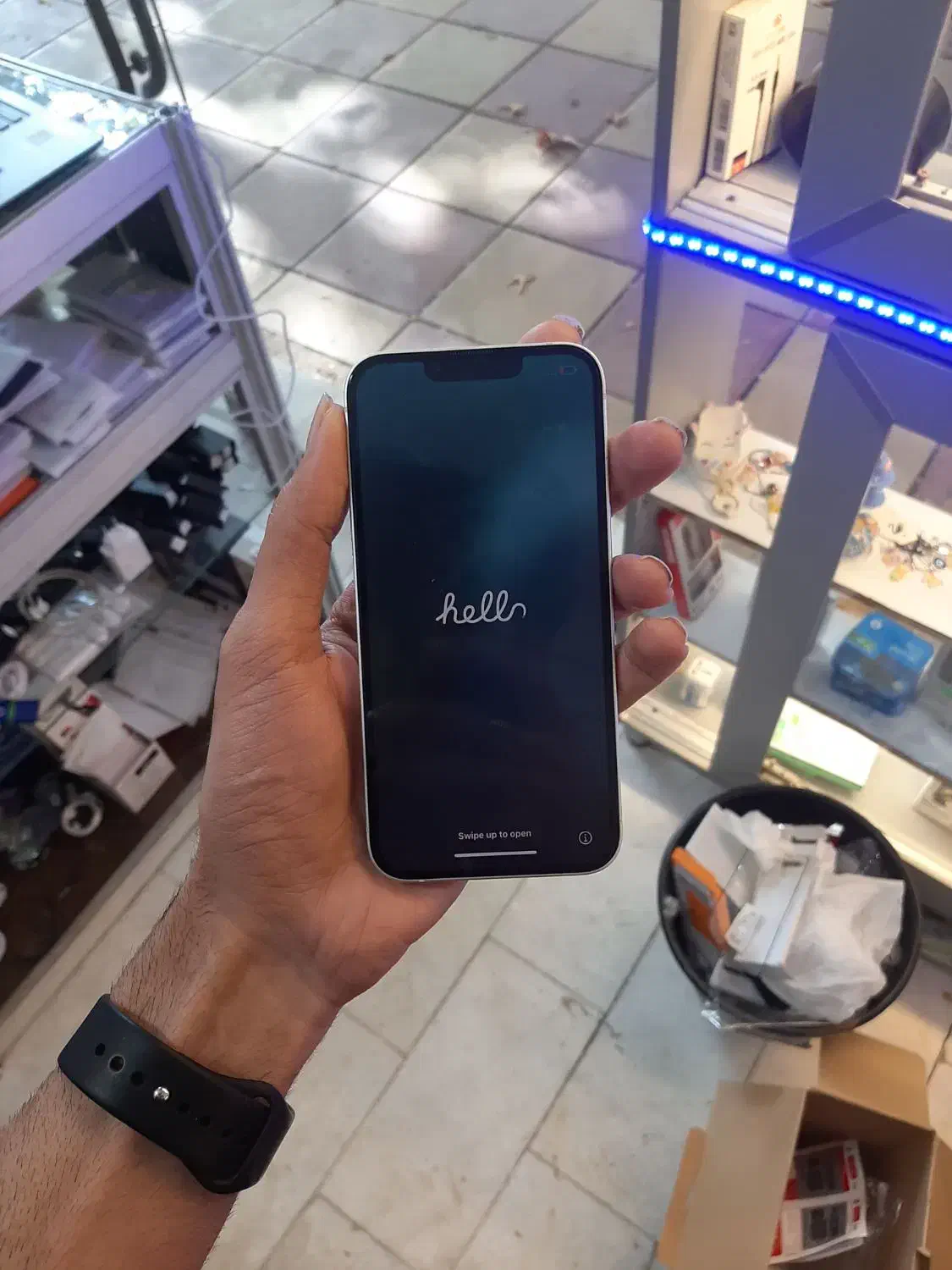 آیفون 13 سفید 256 گیگ تمیز و سالم|موبایل|دماوند, دماوند|دیوار