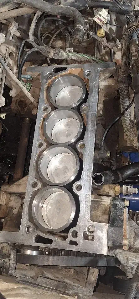 سرسیلندر پژو|قطعات یدکی و لوازم جانبی|اهواز, کمپلو جنوبی|دیوار