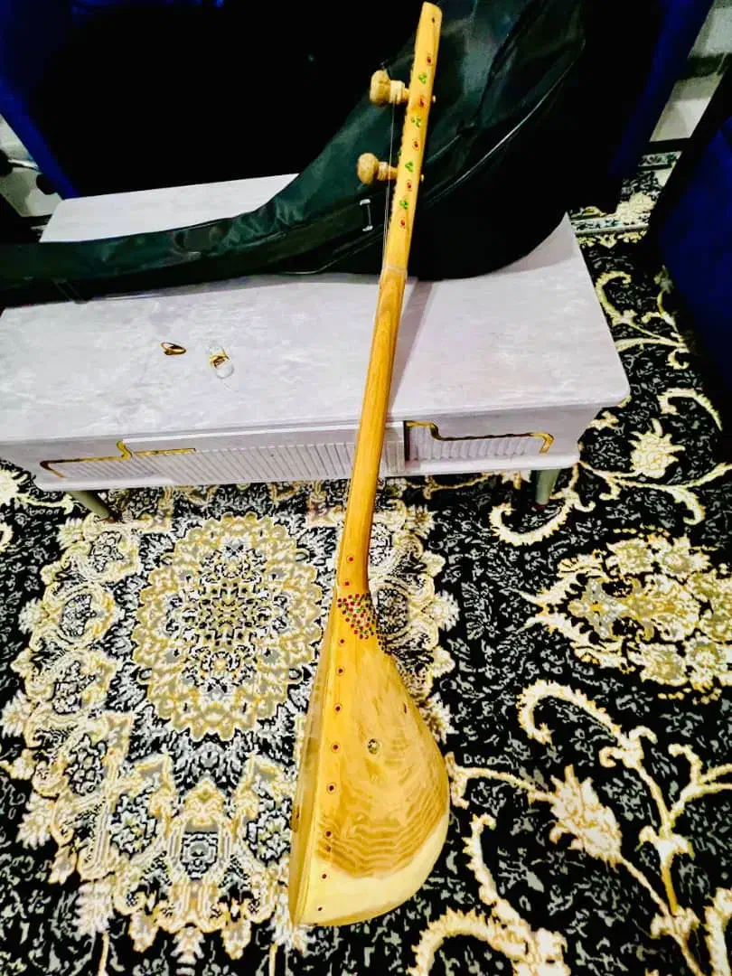 دمبوره محلی دنبوره هزارگی و قطغنی|سازهای سنتی|پاکدشت, خاتون آباد|دیوار