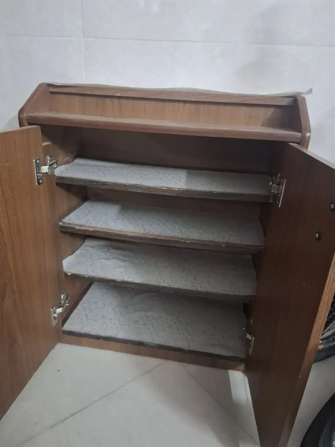 جاکفشی|جاکفشی، کمد، دراور|سمنان, |دیوار