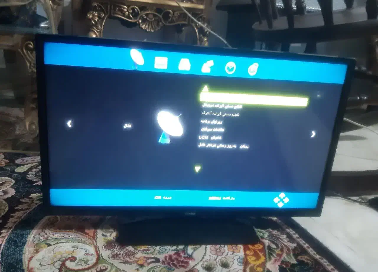 ال ای دی  ۲۴اینچ دیجیتال داخلی‌|تلویزیون و پروژکتور|کوهدشت, |دیوار