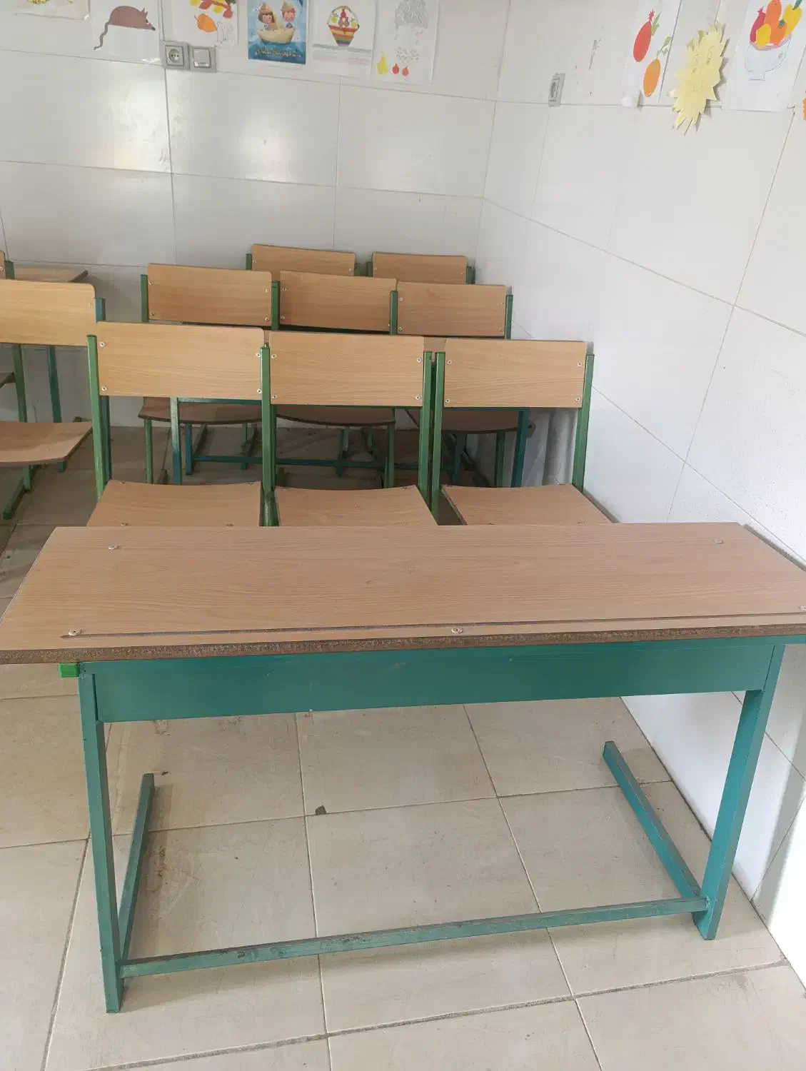 میز و نیمکت مهدکودک و دبستان|دفتر کار|خرمآباد, |دیوار