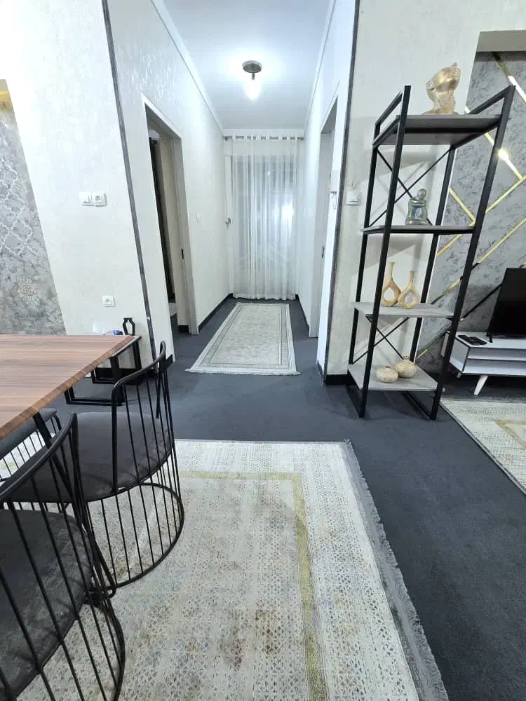 منزل مبله مرکز شهر|اجارهٔ کوتاهمدت آپارتمان و سوئیت|شیراز, باغ تخت|دیوار