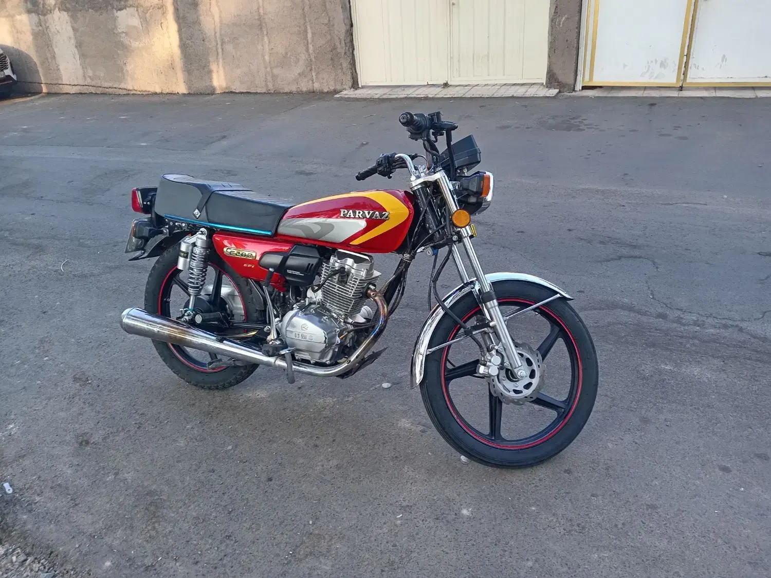 موتور سیکلت|موتورسیکلت|بم, |دیوار