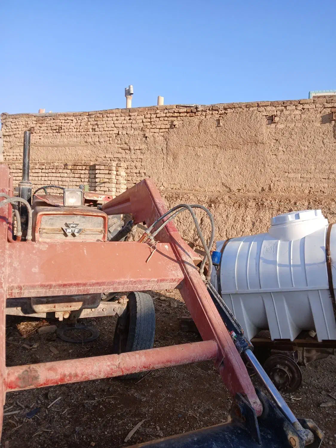 تراکتور ۱۸۵ بیلی با تمامی ادوات|خودرو سنگین|اصفهان, کلمه خوران|دیوار