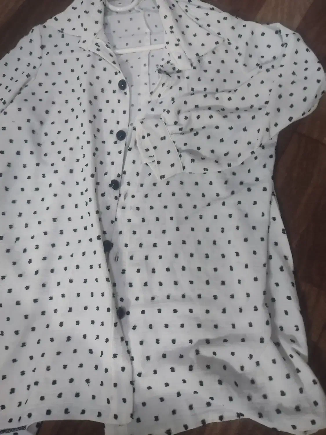 شومیز|لباس|قم, حنیف نژاد|دیوار