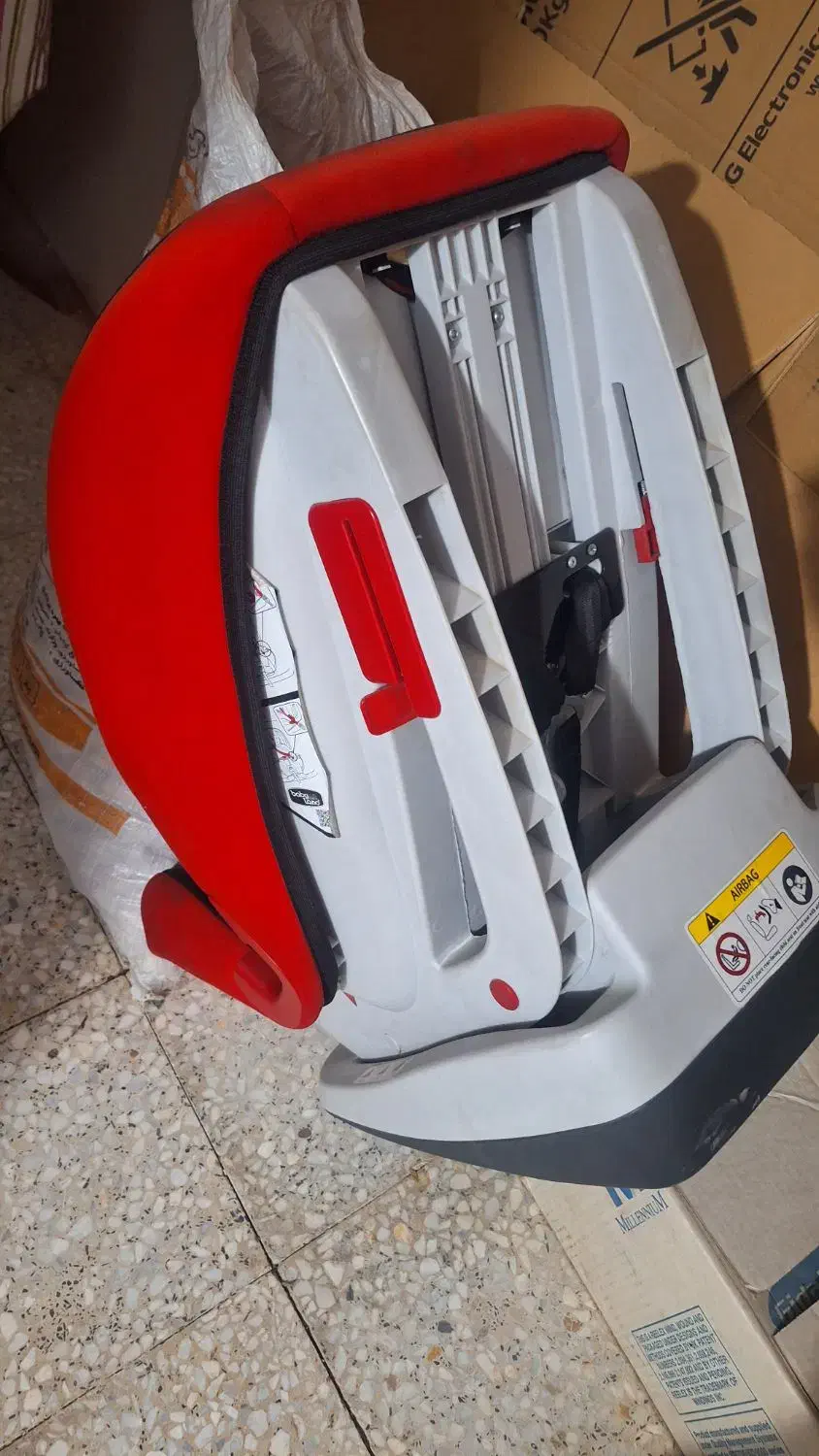 صندلی ماشین کودک|تخت و صندلی بچه|کرمان, |دیوار