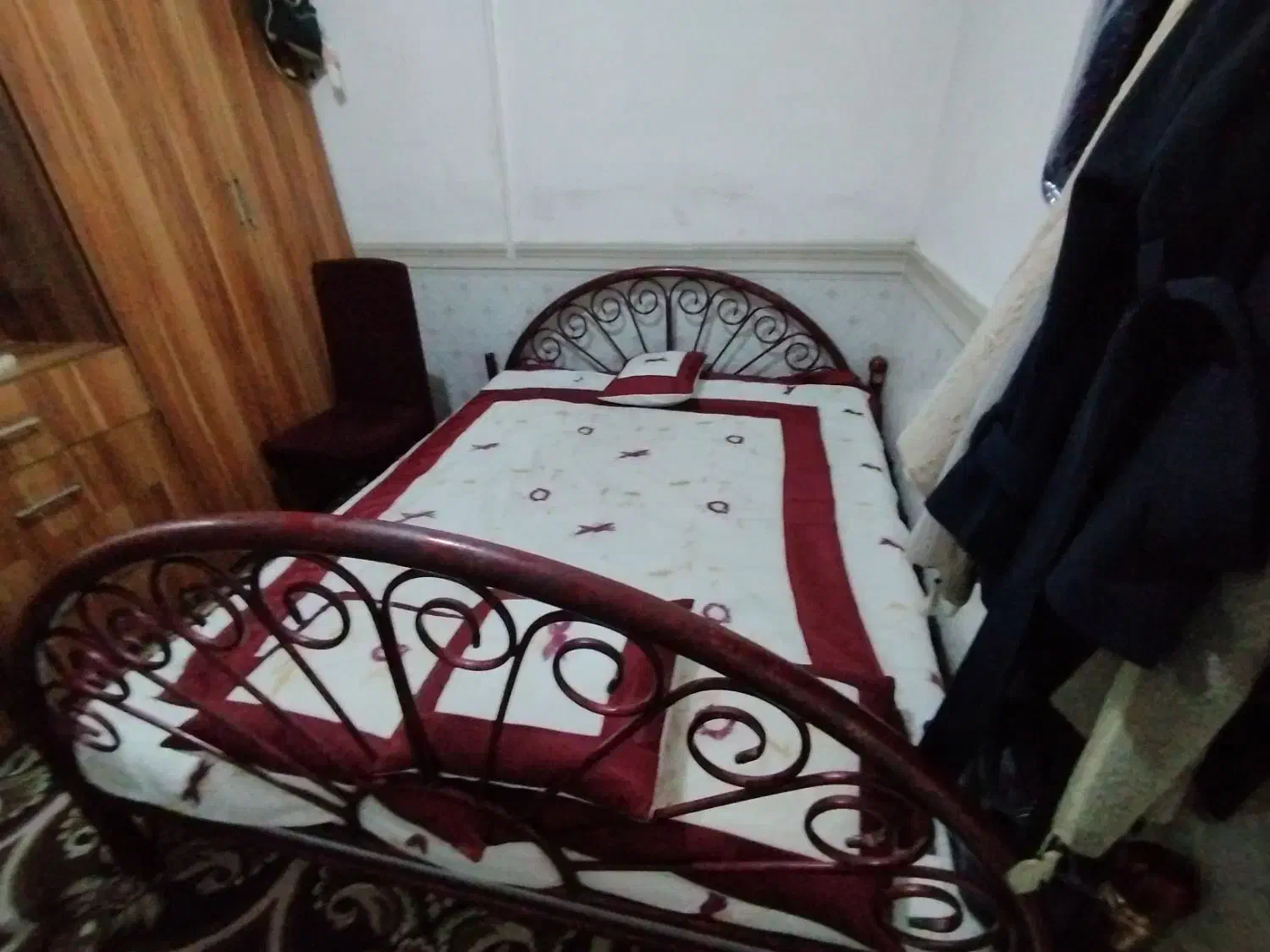 تخت دونفزه فلزس همراه با تشک فنری رویال سالم|تخت و سرویس خواب|قرچک, داوود آباد|دیوار