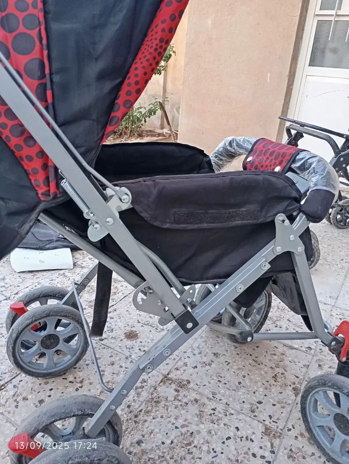 فروش دو عدد کالسکه|کالسکه و لوازم جانبی|کاشمر, |دیوار