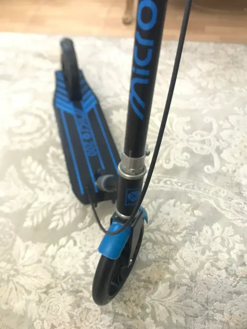 اسکوتر|دوچرخه، اسکیت، اسکوتر|رشت, فلسطین|دیوار