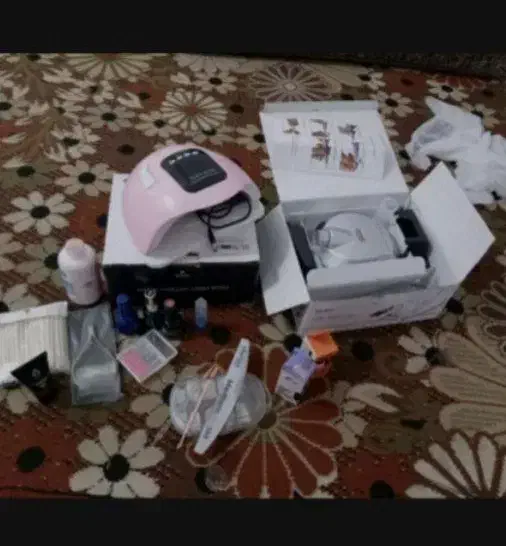 لوازم کاشت ناخن|آرایشگاه و سالن‌های زیبایی|مشهد, پورسینا|دیوار