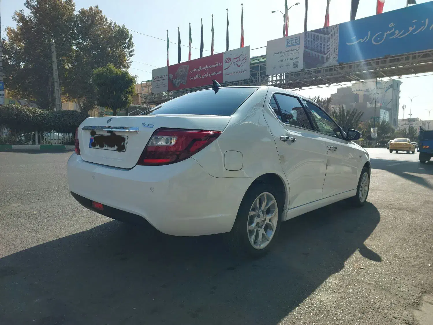 دنا پلاس توربو اتوماتیک فول اپشنال+کارت طلایی|خودرو سواری و وانت|محمدشهر, محمدشهر|دیوار