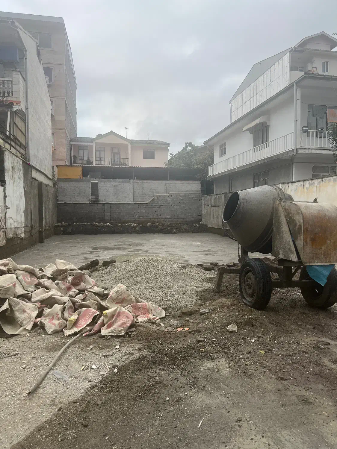 پیش فروش100متری/منطقه آرام/شرایط عالی/خ پاسداران|پیشفروش املاک|آستارا, |دیوار