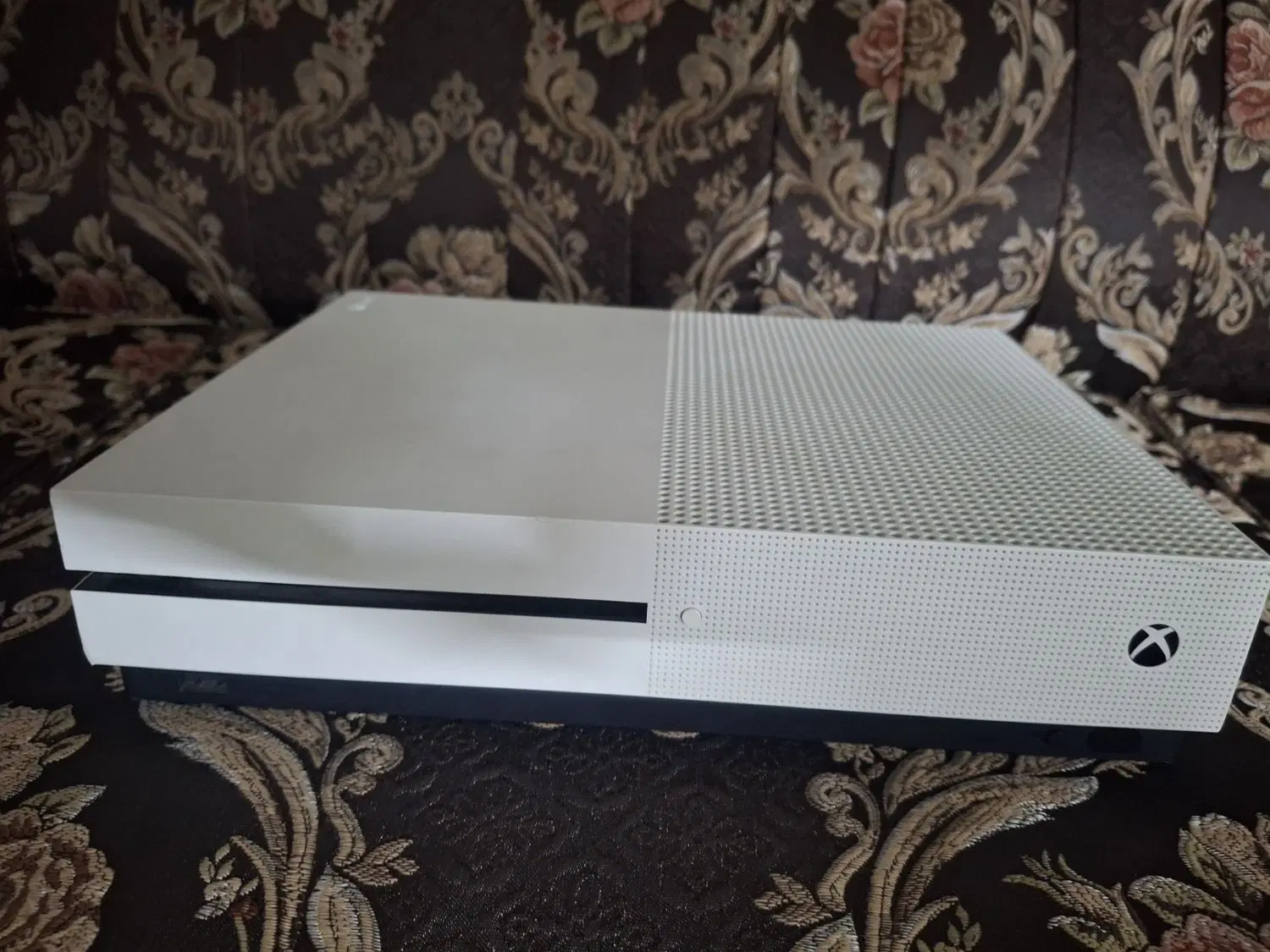 Xbox one s 1tra|کنسول، بازی ویدئویی و آنلاین|رباط‌کریم, رباط‌کریم|دیوار