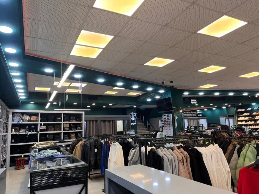 نیازمند به صندوق دار خانم|استخدام مالی، حسابداری، حقوقی|رشت, فلسطین|دیوار