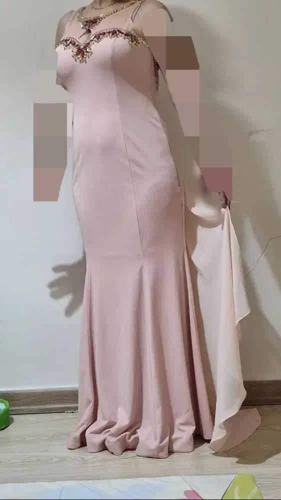 لباس مجلسی|لباس|گلستان (تهران), |دیوار