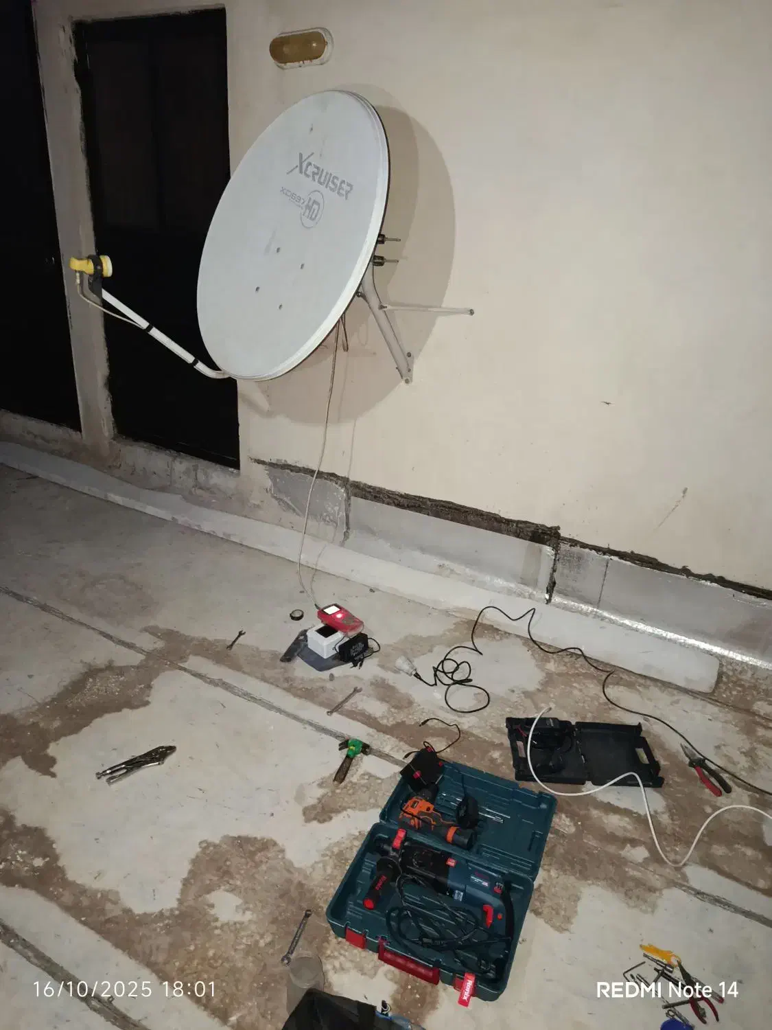 نصب آنتن نصاب تنظیم فروش تعمیرات گیرنده پرند رباط|خدمات پیشه و مهارت|پرند, فاز ۳|دیوار