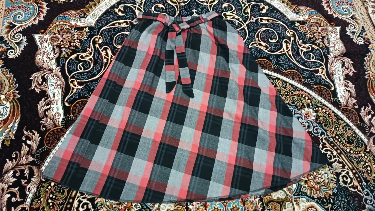 پالتو در حد نو|لباس|دماوند, دماوند|دیوار