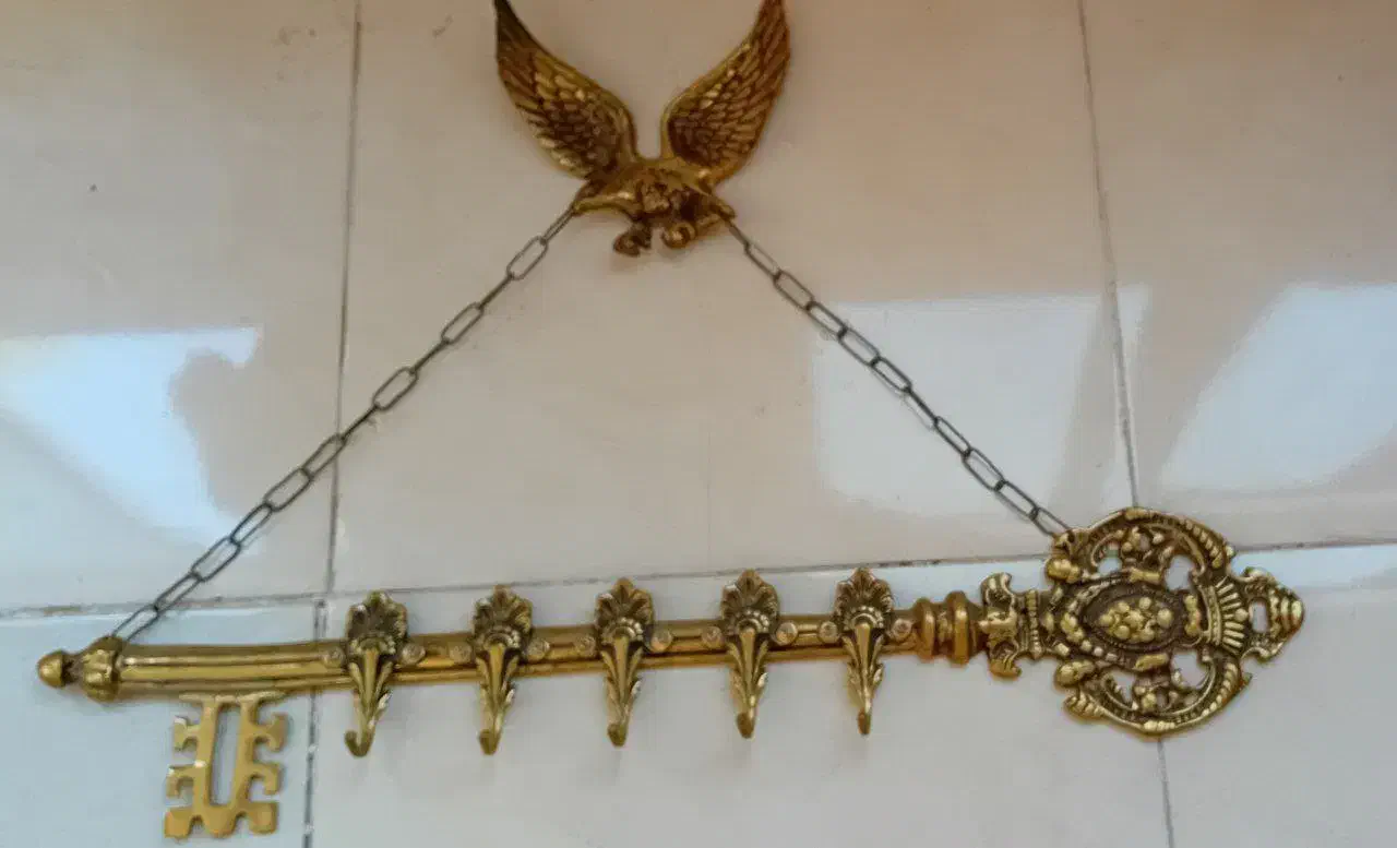 آویز بزرگ برنزی قدیمی 80 سانت با عقاب برنزی قدیمی|کلکسیون اشیاء عتیقه|ساری, |دیوار