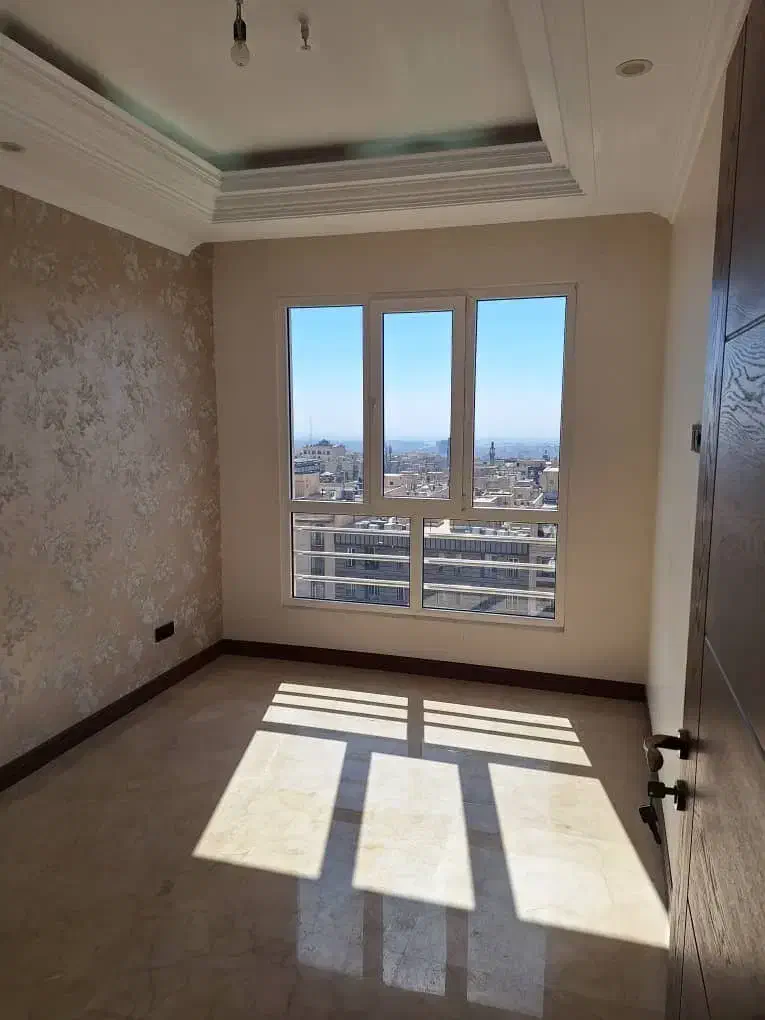 ۱۳۰ متر نوساز فول طبقه ۶ تخلیه شهران