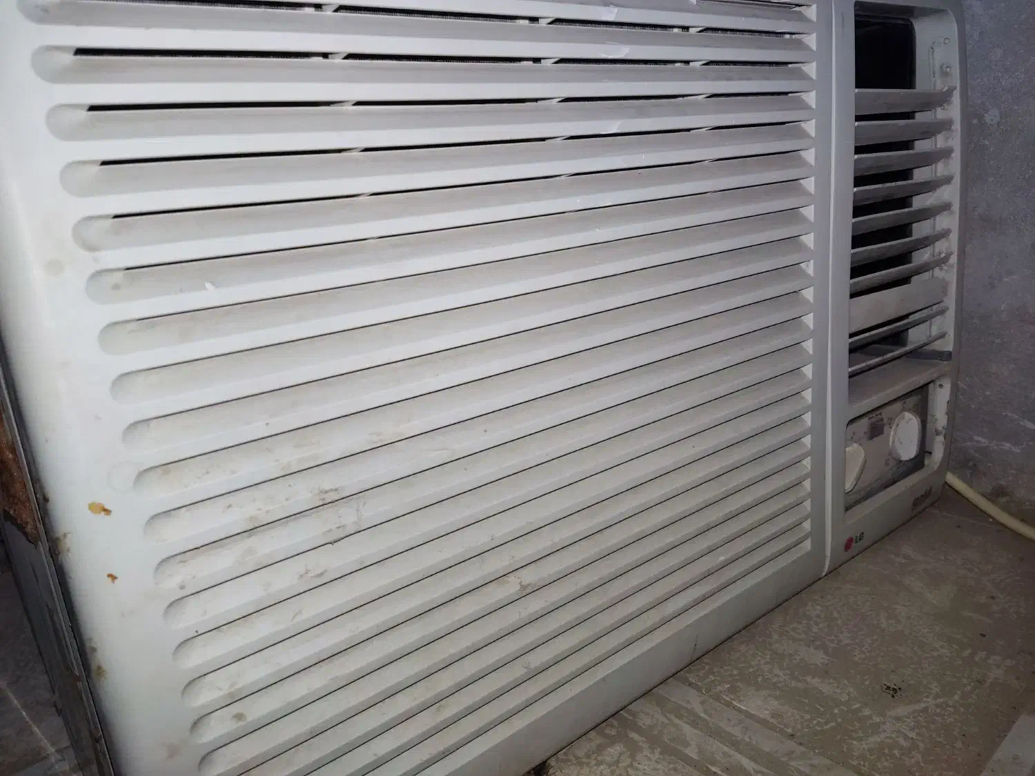 کولر گازی پنجره ای LG ال جی|کولر گازی و فن‌کوئل|تهران, صادقیه|دیوار