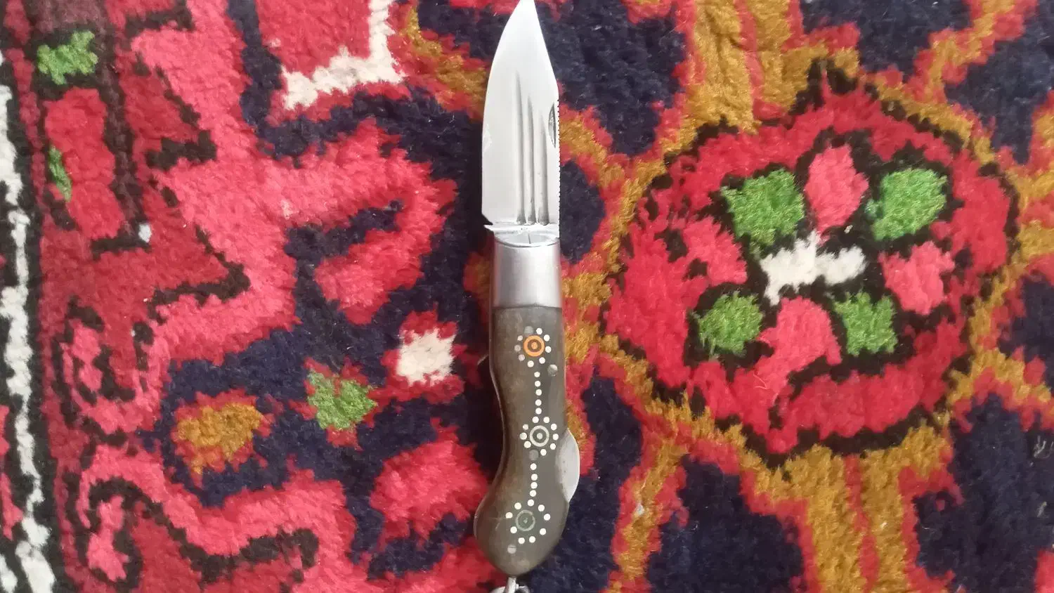 چاقو طرح قدیم|کلکسیون اشیاء عتیقه|مراغه, |دیوار