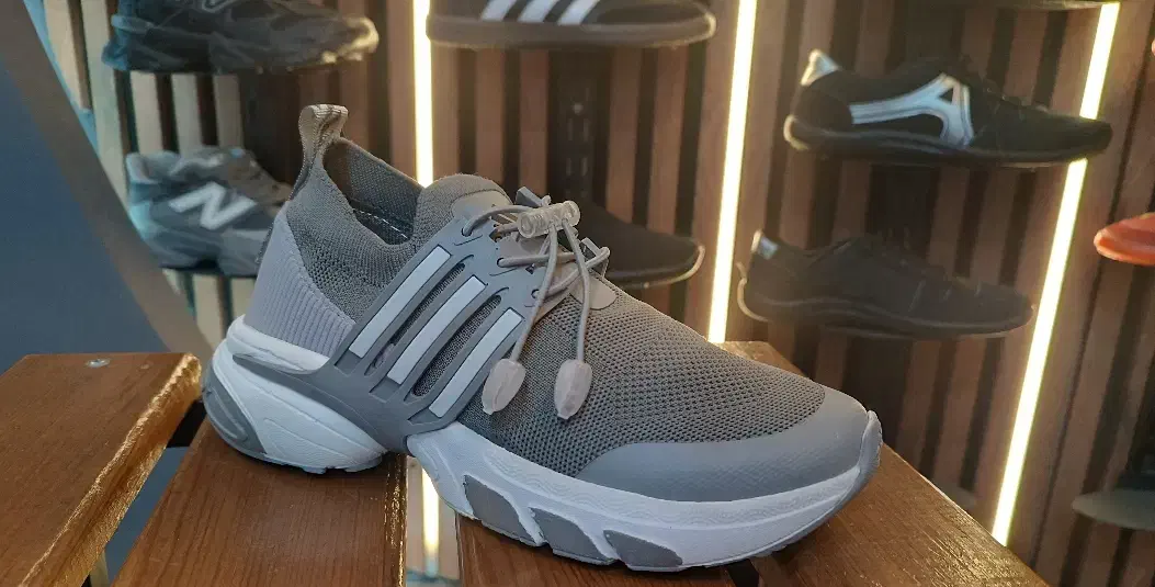 کتونی ادیداس adidas جورابی|کیف، کفش، کمربند|مشهد, سرافرازان|دیوار