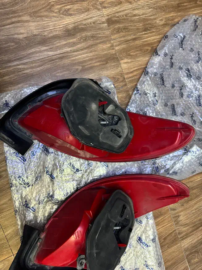 جراغ عقب۲۰۶|قطعات یدکی و لوازم جانبی|تهران, ترمینال جنوب|دیوار